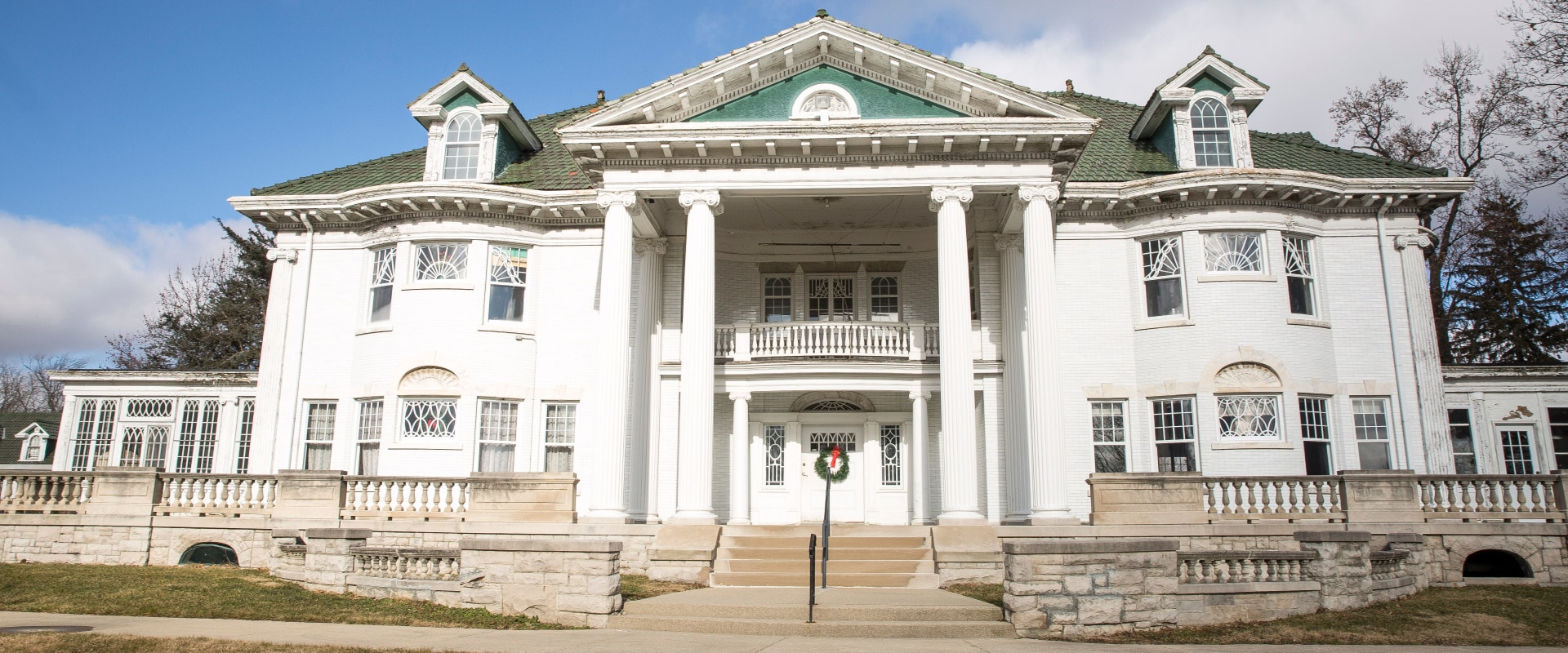 Supporting Local Businesses: A Look into Anderson Indiana's Salons and Spas